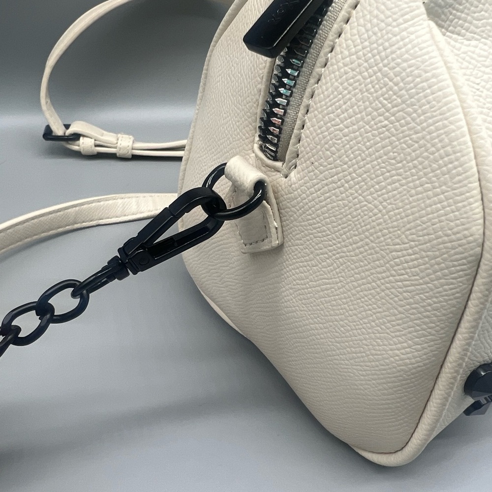 Betsey Johnson XOJEAN crossbody purse - Picture 8 of 11